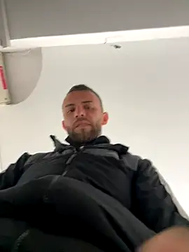 sexyman1936 online show from 11-06-25, 07:12