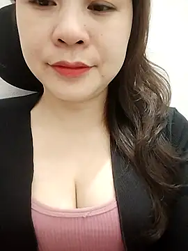 Girl Shy2000 online show from 02-25-26, 12:49