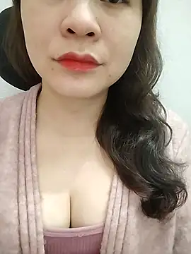 Girl Shy2000 online show from 02-11-26, 03:39