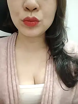 Girl Shy2000 online show from 01-18-26, 02:09