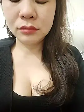 Girl Shy2000 online show from 02-25-26, 12:33