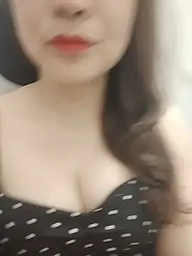 Girl Shy2000 online show from 05-16-26, 12:37