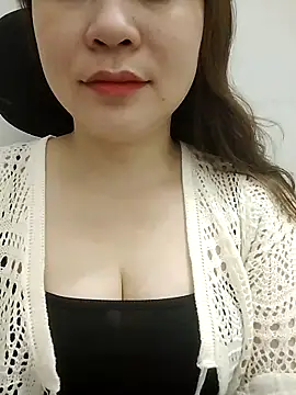 Girl Shy2000 online show from 03-31-26, 11:45