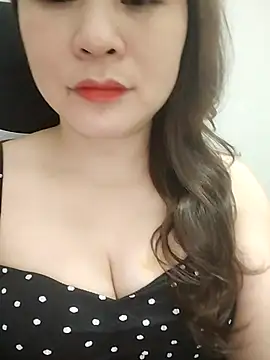 Girl Shy2000 online show from 04-23-26, 03:13