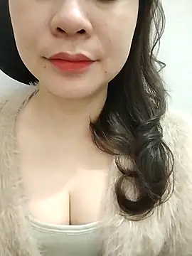 Girl Shy2000 online show from 02-05-26, 12:12