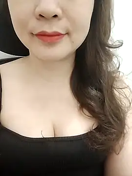 Girl Shy2000 online show from 04-26-26, 03:20