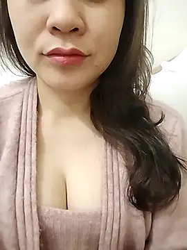 Girl Shy2000 online show from 02-08-26, 11:35