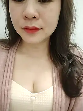 Girl Shy2000 online show from 02-13-26, 10:21