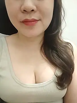 Girl Shy2000 online show from 03-22-26, 01:45