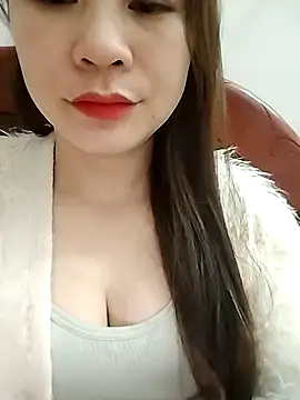 Girl Shy2000 online show from 12-18-25, 10:02