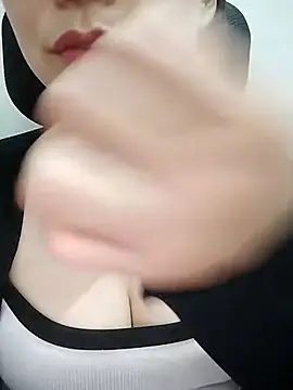 Girl Shy2000 online show from 11-05-25, 11:35