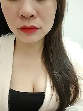 Girl Shy2000 online show from 12-16-25, 04:11