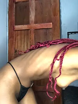 Caramel102004 online show from 03-17-26, 09:12