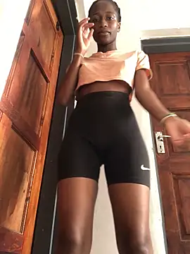 Caramel102004 online show from 04-03-26, 10:43