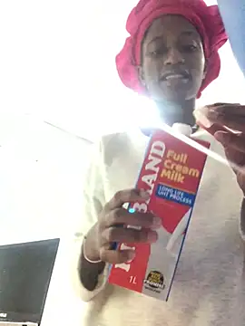 Caramel102004 online show from 04-08-26, 12:06