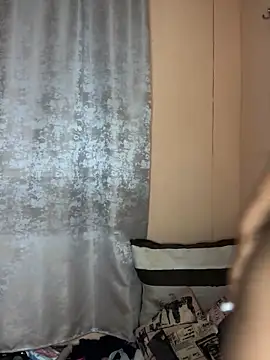 Caramel102004 online show from 11-19-25, 10:21