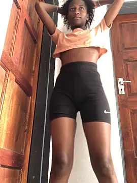 Caramel102004 online show from 04-09-26, 09:37