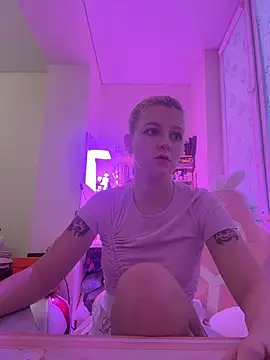 Crystal Neko online show from 02-01-26, 02:04