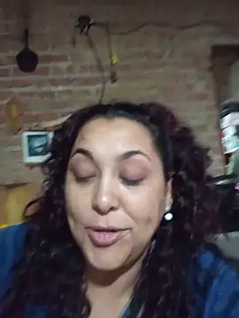 Snapshot of Lobizona chatting on 06-03-26, 06:12 Lobizona online show from 06-03-26, 06:12