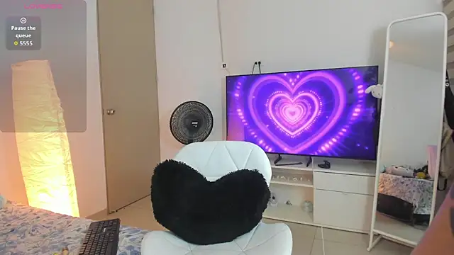 Snapshot of addison_sparkle chatting on 02-04-26, 07:03 addison sparkle online show from 02-04-26, 07:03