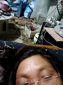 Snapshot of bella-bae chatting on 09-29-25, 10:26 bella-bae online show from 09-29-25, 10:26