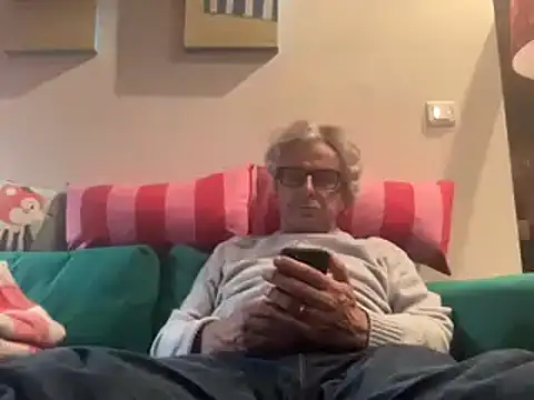 chtentation online show from 09-30-25, 07:31