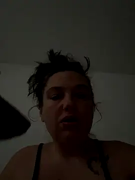 Snapshot of Eleanorxx chatting on 10-10-25, 06:58 Eleanorxx online show from 10-10-25, 06:58