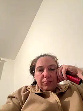 Snapshot of Eleanorxx chatting on 10-26-25, 06:08 Eleanorxx online show from 10-26-25, 06:08