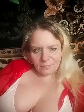 Snapshot of Fiona696 chatting on 10-04-25, 07:43 Fiona696 online show from 10-04-25, 07:43