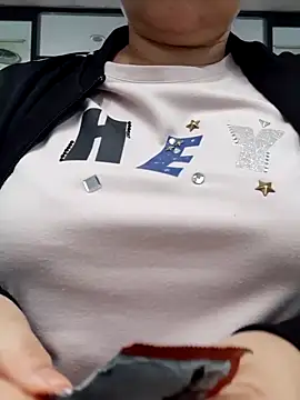 Kimkhaepretty online show from 11-07-25, 03:11