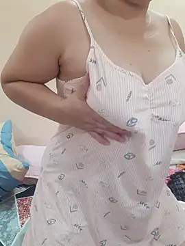 Snapshot of Kimkhaepretty chatting on 02-07-26, 11:29 Kimkhaepretty online show from 02-07-26, 11:29