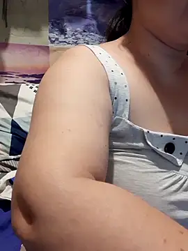 Snapshot of Kimkhaepretty chatting on 02-03-26, 02:11 Kimkhaepretty online show from 02-03-26, 02:11