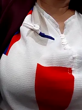 Snapshot of Kimkhaepretty chatting on 02-12-26, 05:51 Kimkhaepretty online show from 02-12-26, 05:51