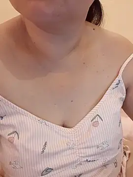 Snapshot of Kimkhaepretty chatting on 01-16-26, 11:53 Kimkhaepretty online show from 01-16-26, 11:53