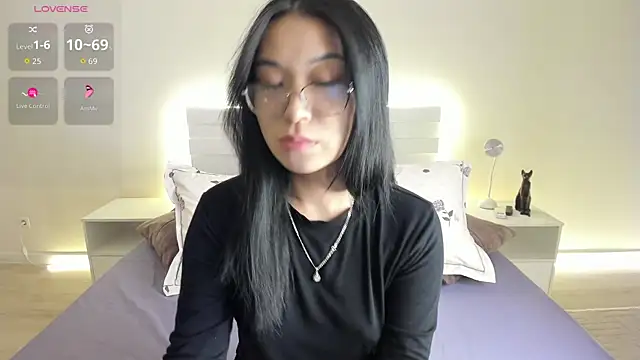 cute cutiepie online show from 10-02-25, 01:03