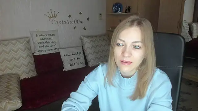 Tiffany Bates online show from 11-14-25, 04:05