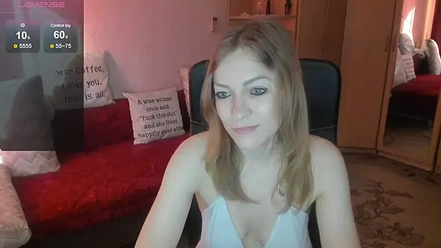 Snapshot of Tiffany_Bates chatting on 06-10-26, 03:30 Tiffany Bates online show from 06-10-26, 03:30