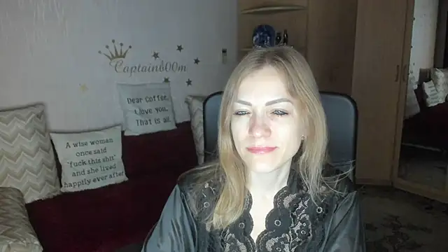Tiffany Bates online show from 10-15-25, 03:05