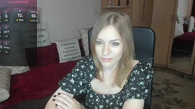 Snapshot of Tiffany_Bates chatting on 06-19-26, 09:37 Tiffany Bates online show from 06-19-26, 09:37