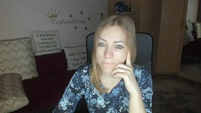 Tiffany Bates online show from 11-09-25, 03:54