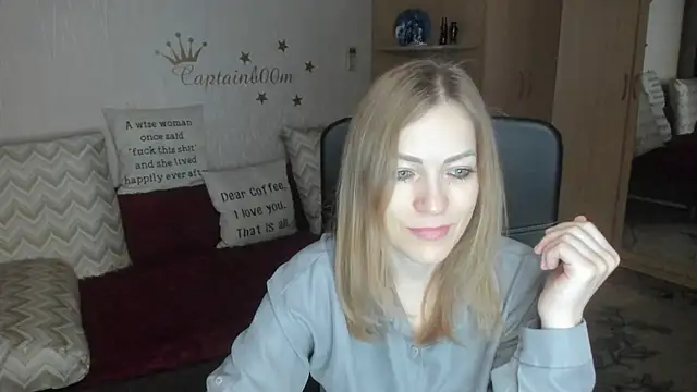 Tiffany Bates online show from 11-12-25, 03:21