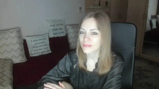 Tiffany Bates online show from 02-25-26, 03:18