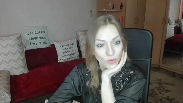 Tiffany Bates online show from 04-24-26, 09:22