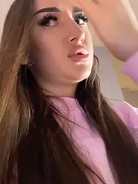 Luna Olsen online show from 01-15-26, 04:05