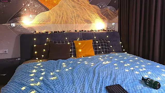 MilaYumi online show from 04-18-26, 07:07