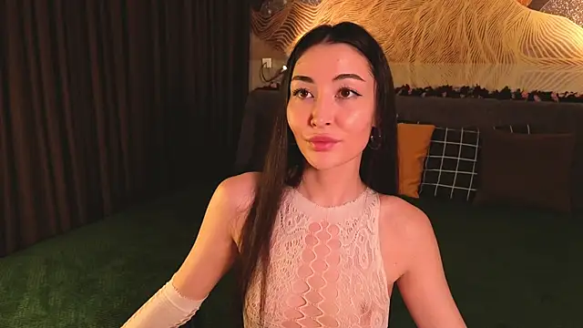 MilaYumi online show from 05-15-26, 04:49