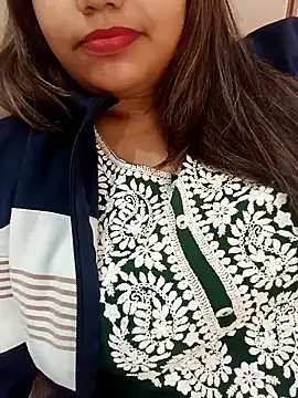 Miss Rose   online show from 11-18-25, 07:22