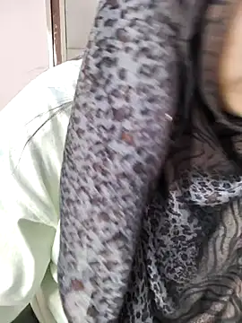 Miss Rose   online show from 04-02-26, 05:47