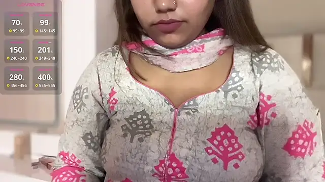 Miss Rose   online show from 07-16-26, 06:43