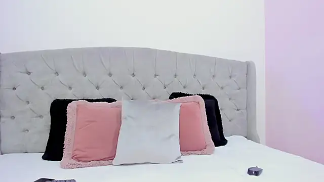 melevansxs online show from 11-28-25, 10:10